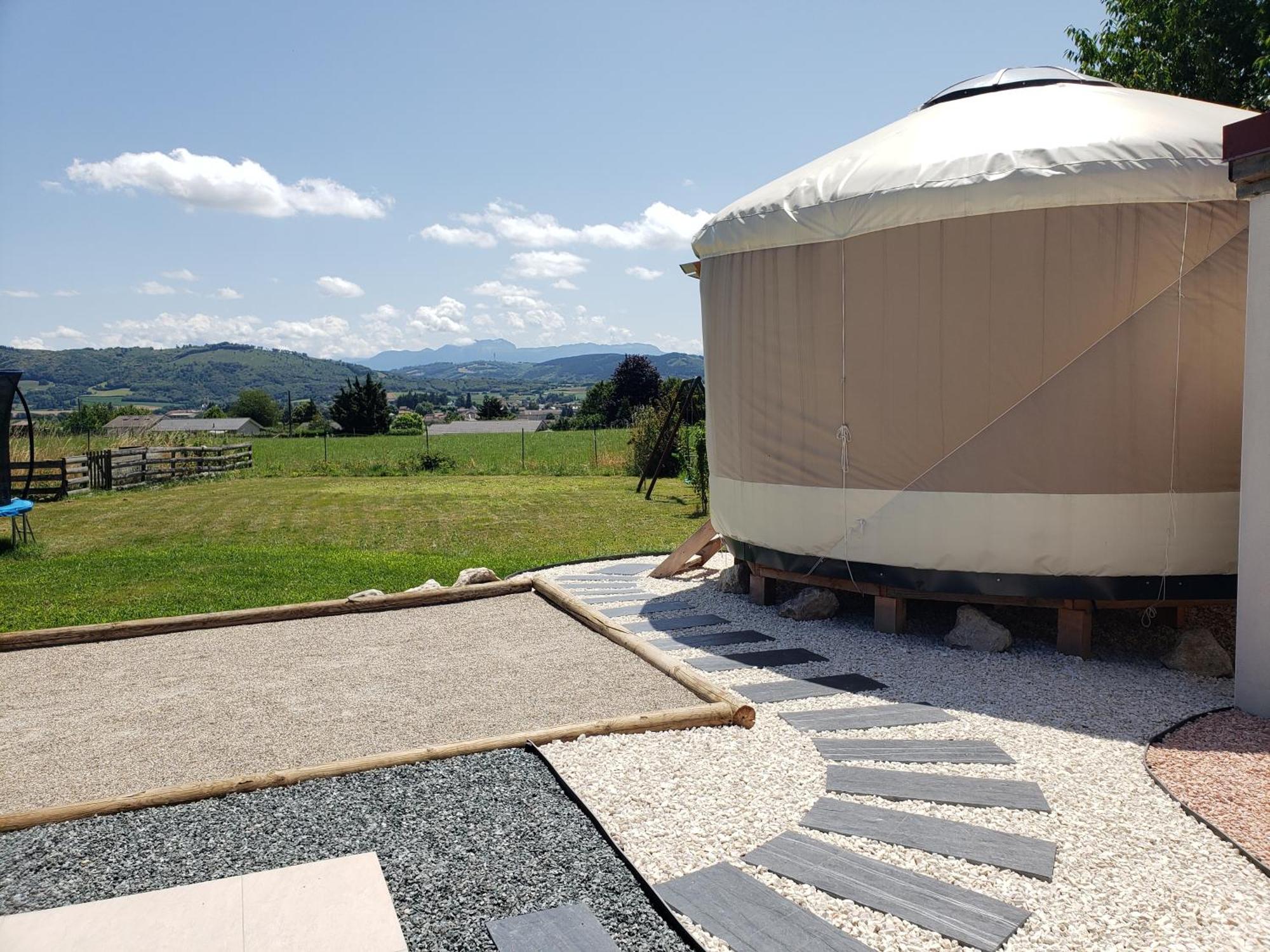 Yourte Atypique Entre Lyon Et Grenoble ! Vue Sur Les Montagnes. Nohant-en-Gracay ภายนอก รูปภาพ